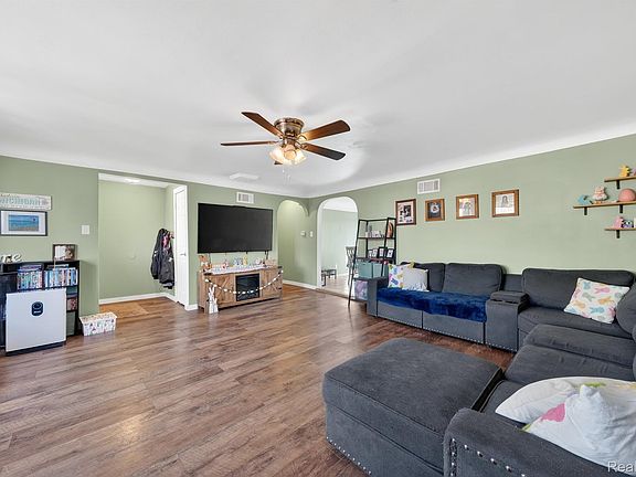 5th image of 6015 Jeddo Rd