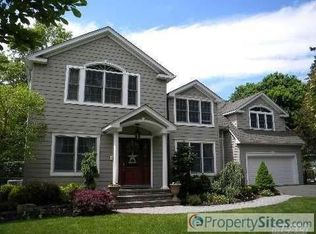 64 Wood Ave, Amityville, NY 11701