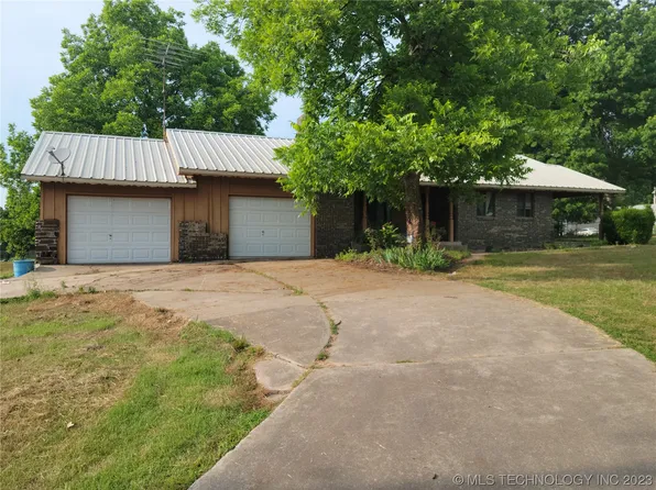 229 Kiamichi Rd, Eufaula, OK 74432