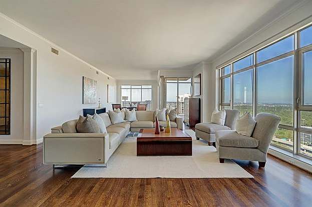 1st image of 1100 Uptown Park Blvd #609