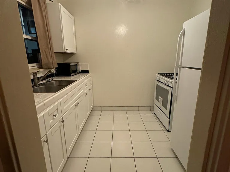 43 Granada Ave #5 — Photo 7