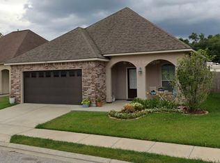 210 Rosemary Pl, Lafayette, LA 70508