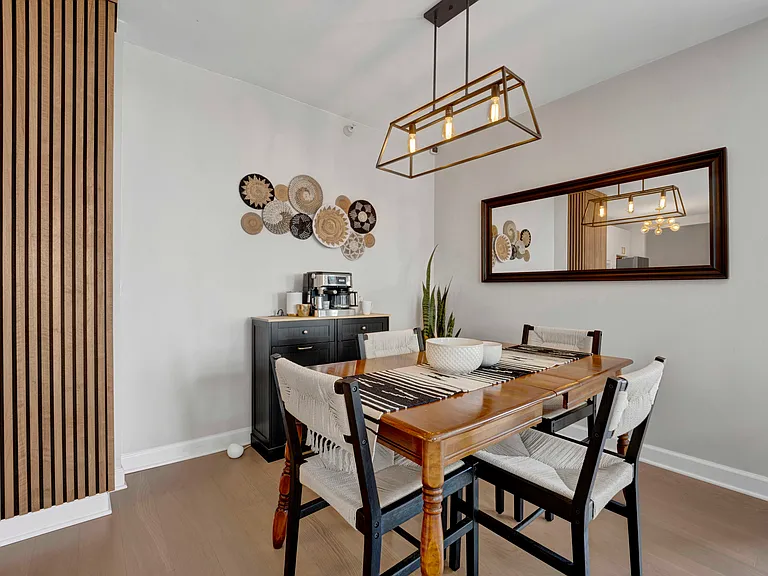 630 N State St #2208 — Photo 16