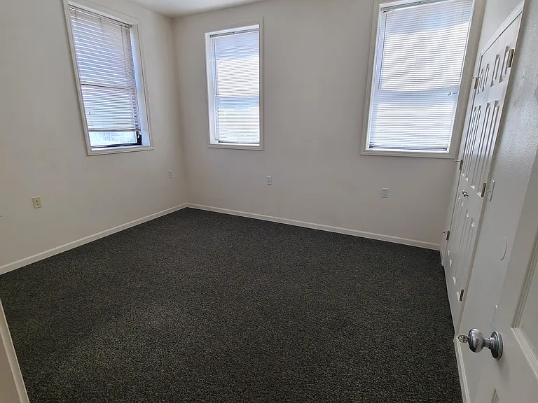 207 W 9th St #207 — Photo 6