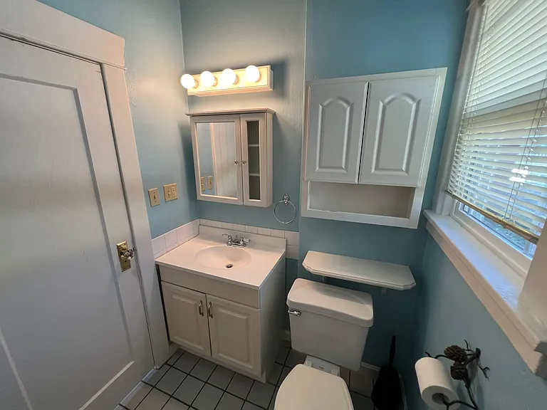 1423 N Howard St — Photo 9