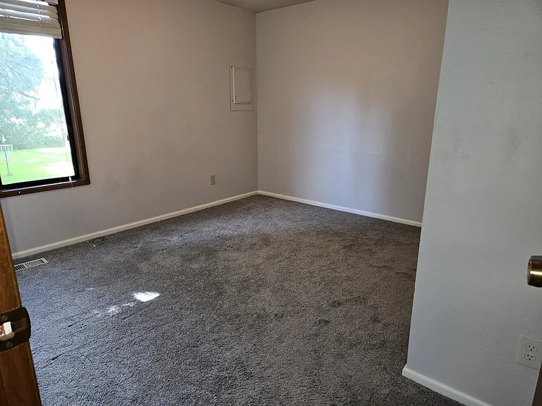 3951 SE Boise St — Photo 13