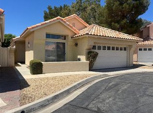 11560 Francisco Pl, Apple Valley, CA 92308