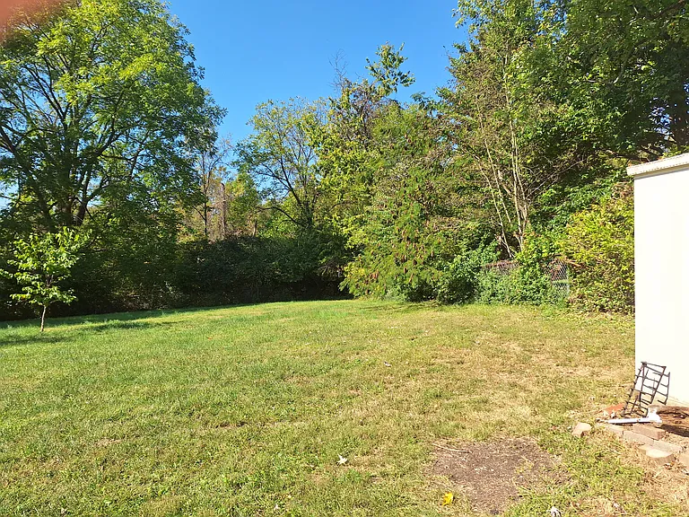 2631 N Dunn St — Photo 11