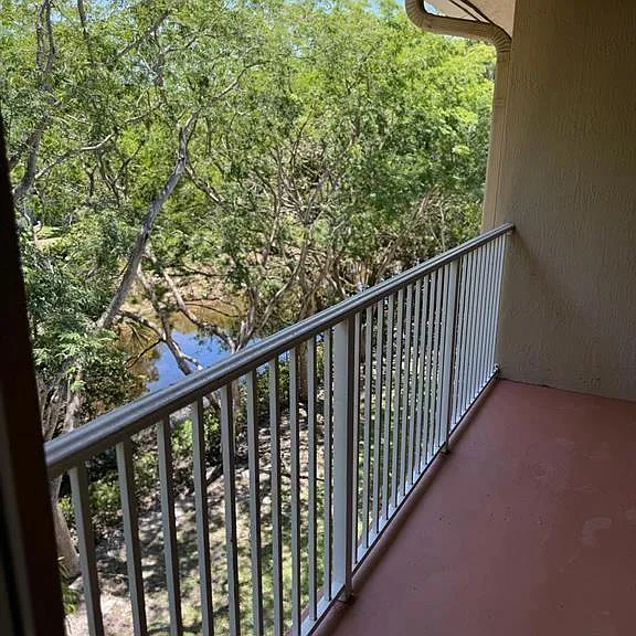 2941 Riverside Dr #303 — Photo 19
