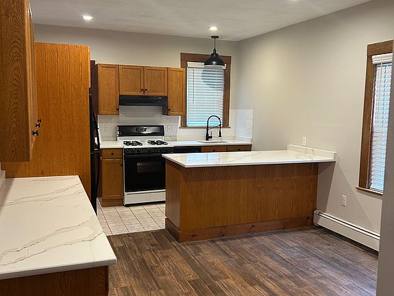 Huge kitchen!