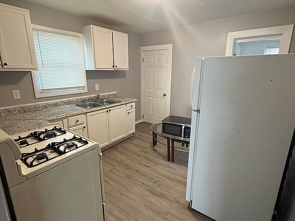 3rd image of 601 Wyoming Ave