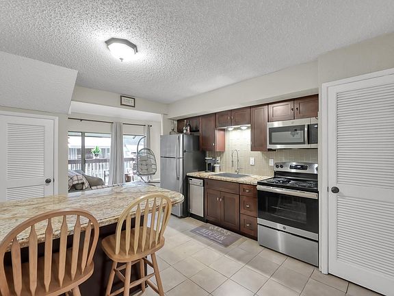 4th image of 12900 Walden Rd APT 620