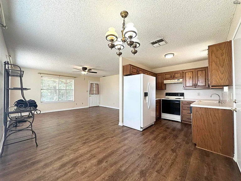 1373 Kincall Rd — Photo 9