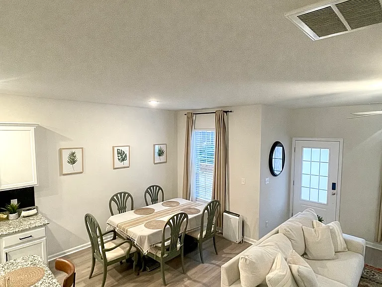 1517 Auckland Ct — Photo 4