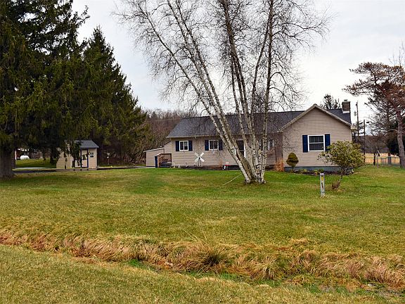 3rd image of 15140 Schutz Rd