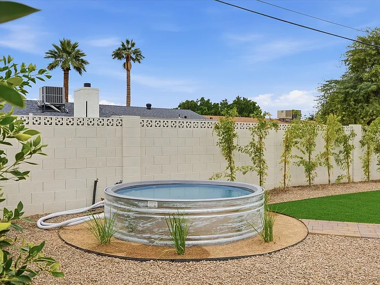 1709 N 74th Pl — Photo 27