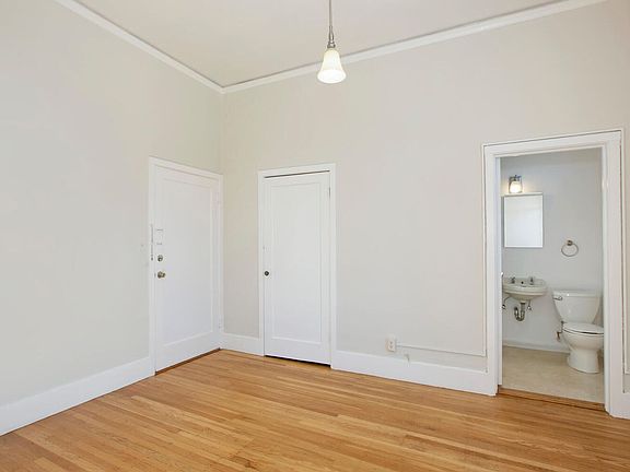 3rd image of 4001-4029 Piedmont Ave #3