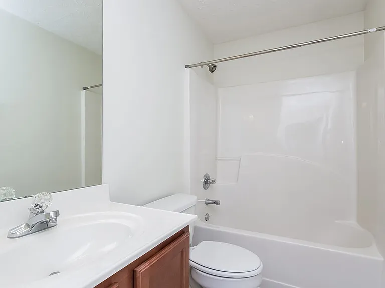 815 Forsythia Way — Photo 16