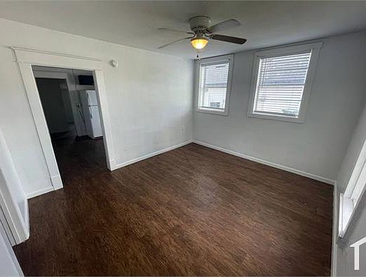 3rd image of 1146 Olive St