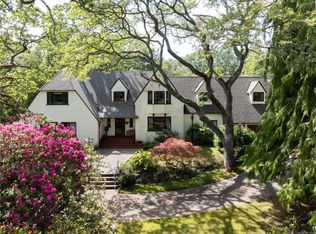 3290 Upper Terrace Rd, Oak Bay, BC V8R 6E6