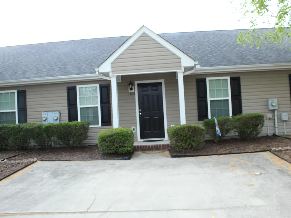 1802 Honeysuckle Way