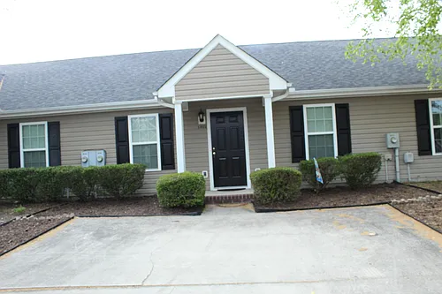 1802 Honeysuckle Way Photo 1