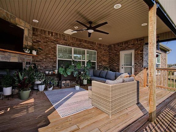 2nd image of 10125 Rain Drop Ln