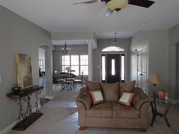 3rd image of 1593 Sandstone Ct W