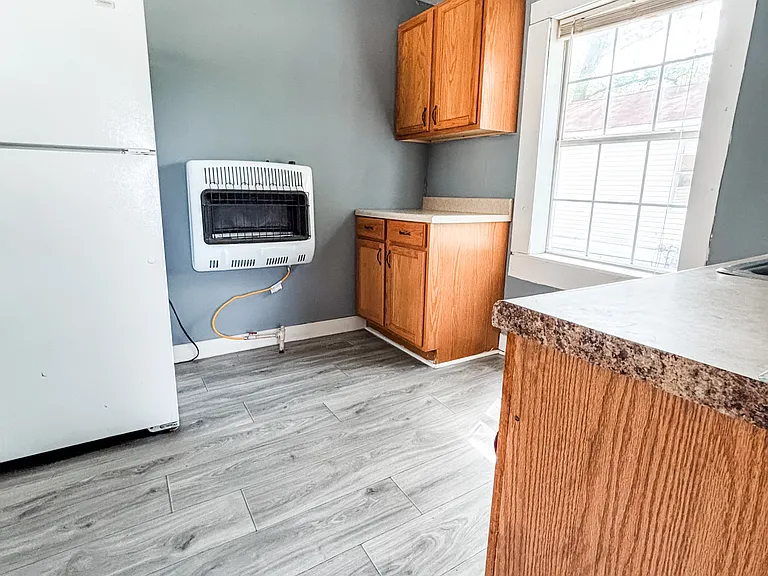 203 Haywood St — Photo 5