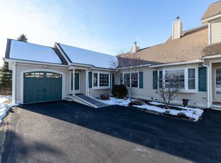 92 Mountain Village Rd, Windham, NH 03087
