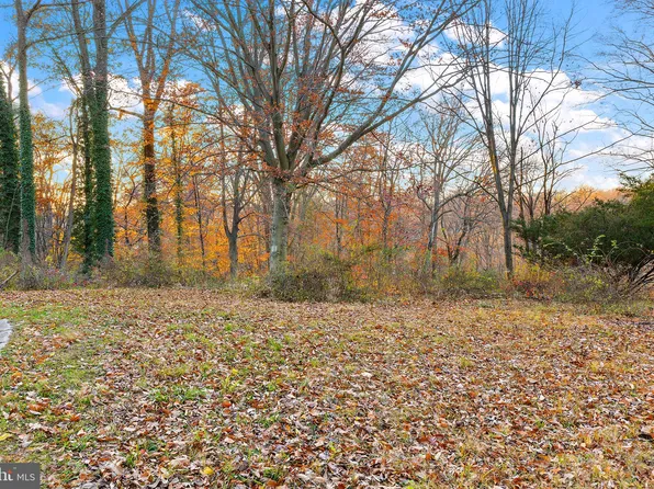 314 Oak Hill Ln, Newtown Square, PA 19073