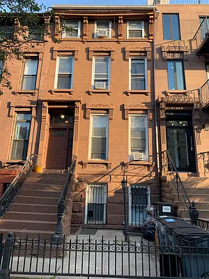 Rented by Prime Square Realty | media 6