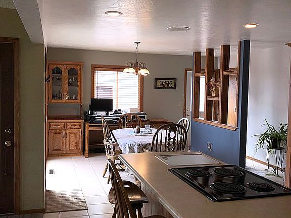 4th image of 2945 Meadow Lark Ln