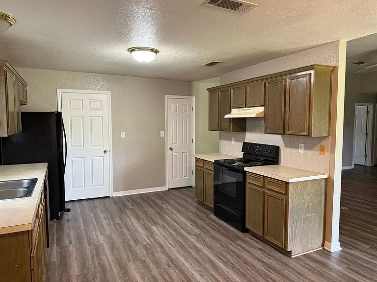 1710 Quarry Trl — Photo 7