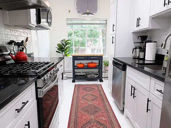 3rd image of 67-62 Groton St