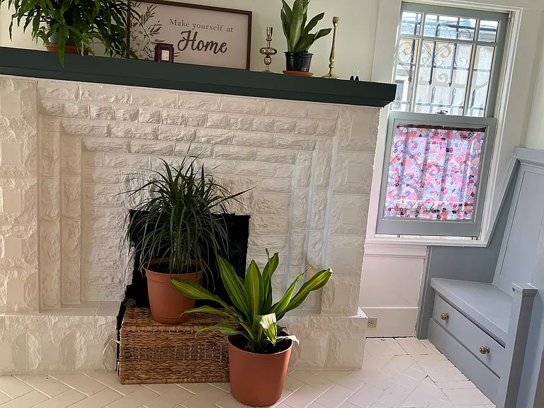 Decorative fireplace