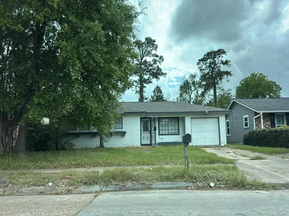 6134 Guadalupe St, Houston, TX 77016