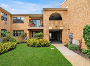 208 Westend Ave APT 11A, Freeport, NY 11520