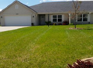 5321 NW Melba Drive Ct, Topeka, KS 66618