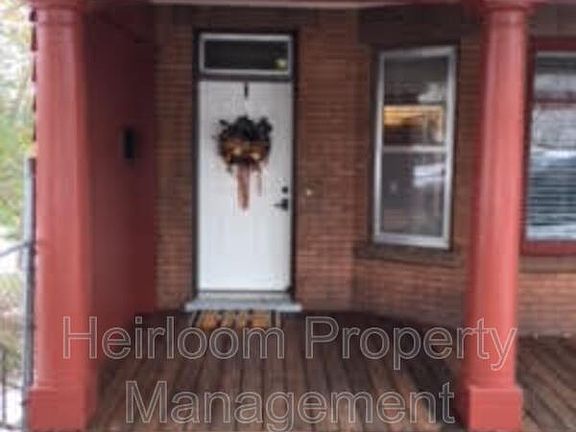 2nd image of 316 E 6th St #316