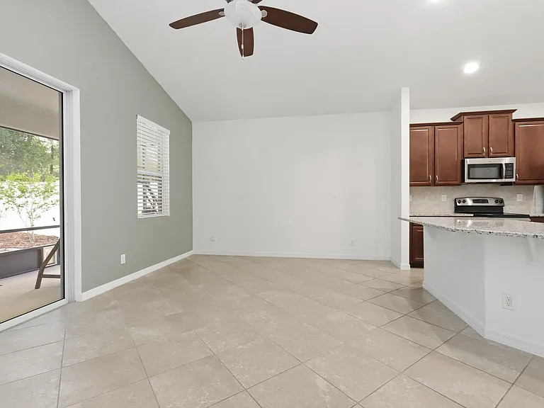 740 Preakness Cir — Photo 13