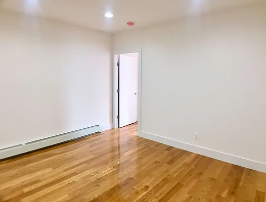 Rented by Uptown Flats LLC | media 17