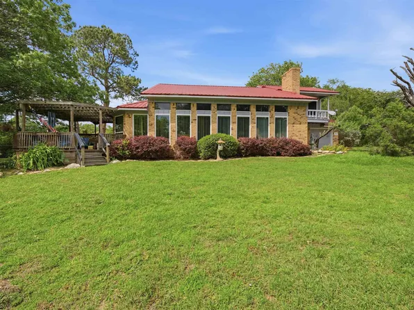 115 Imperial Dr, Mabank, TX 75156