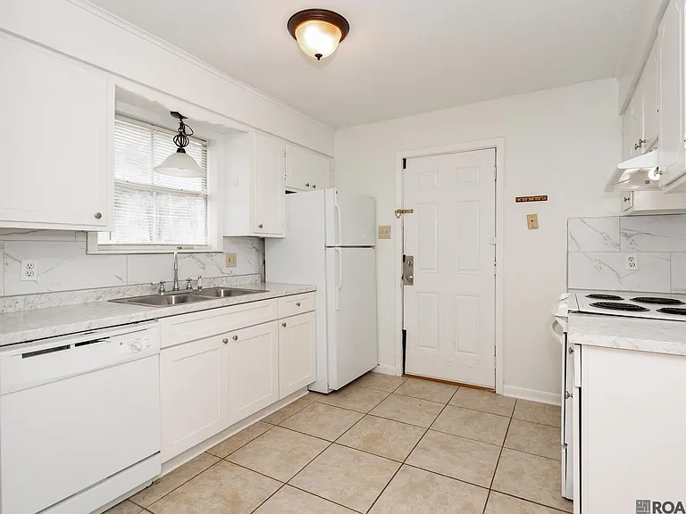 3431 Brightside Dr — Photo 4