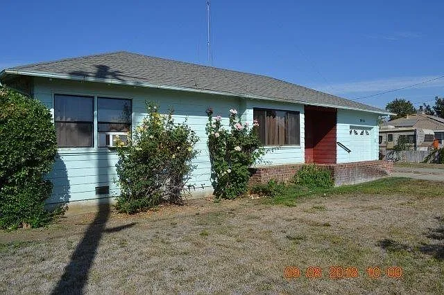 9914 Main St photo 1