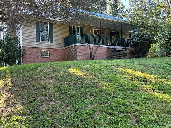 732 Pine Ridge Rd