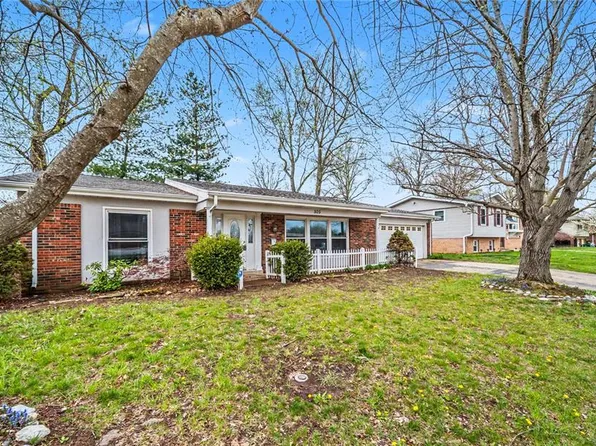 505 Emily Dr, O'Fallon, IL 62269