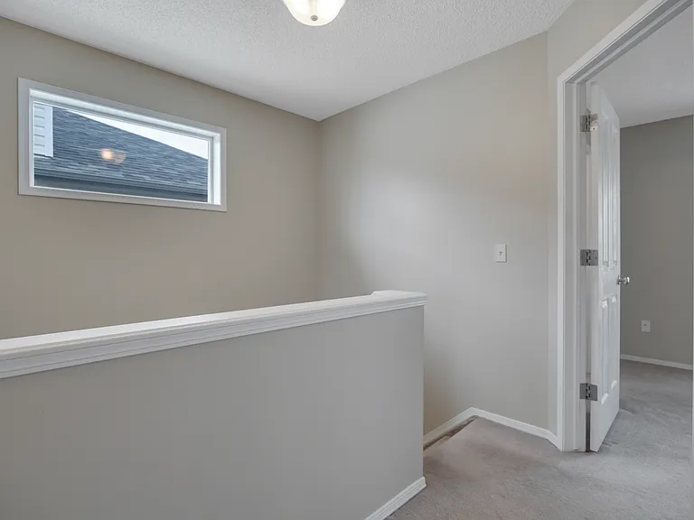 37 Vaughn Ave #37 — Photo 27