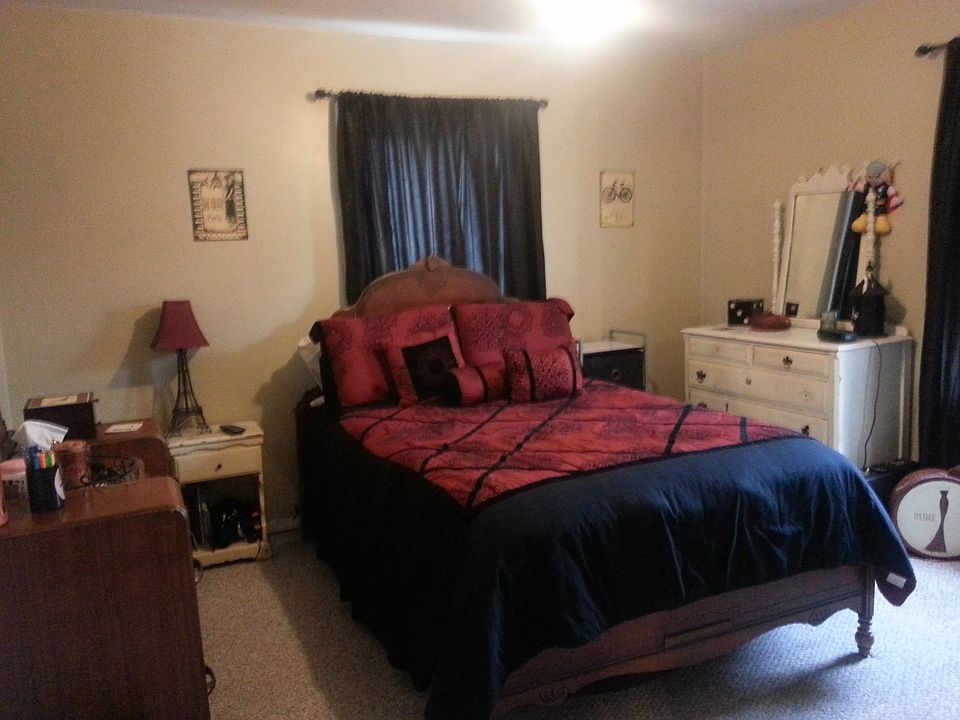 2nd image of 505 W Ash St