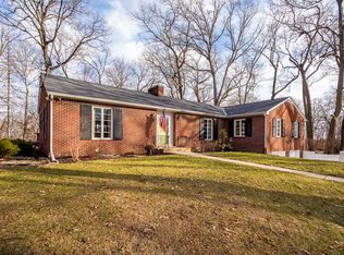 2009 Glen Dr, Jackson, MI 49203